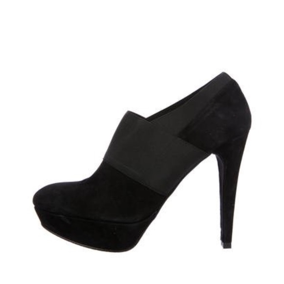 STUART WEITZMAN SUEDE ROUND-TOE ANKLE BOOTIES - Picture 2 of 2